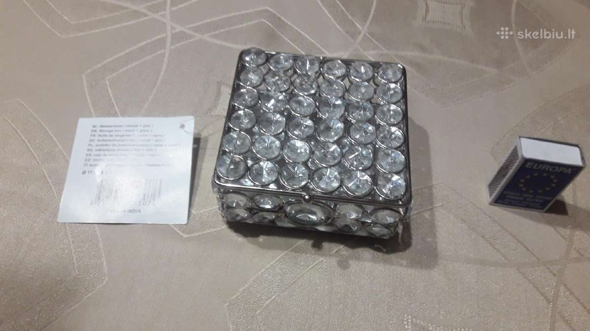 Papuošalai,papuošalų dėžutės