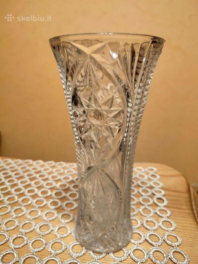 Vintažinė vaza