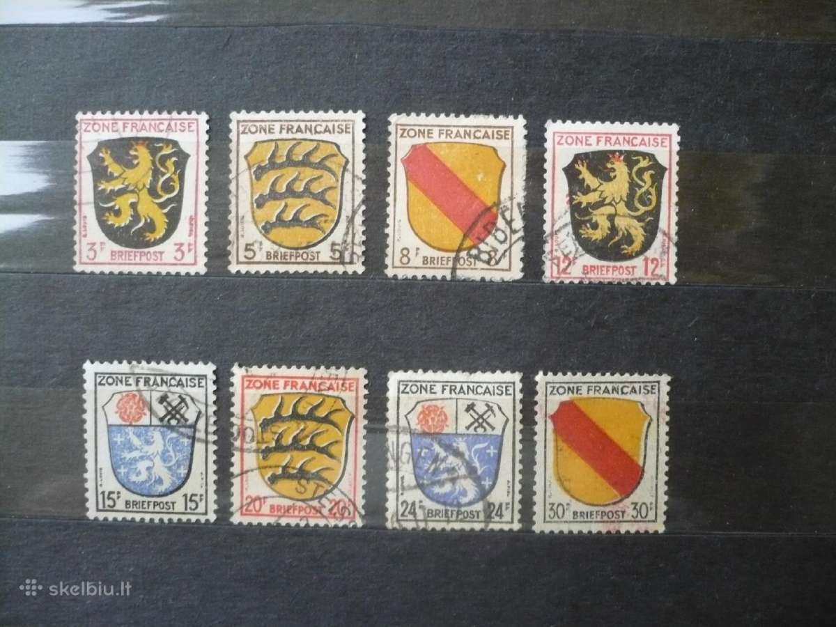 1945 metų herbas