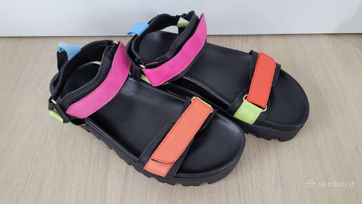Margos odinės stilingos basutės 40 dydis