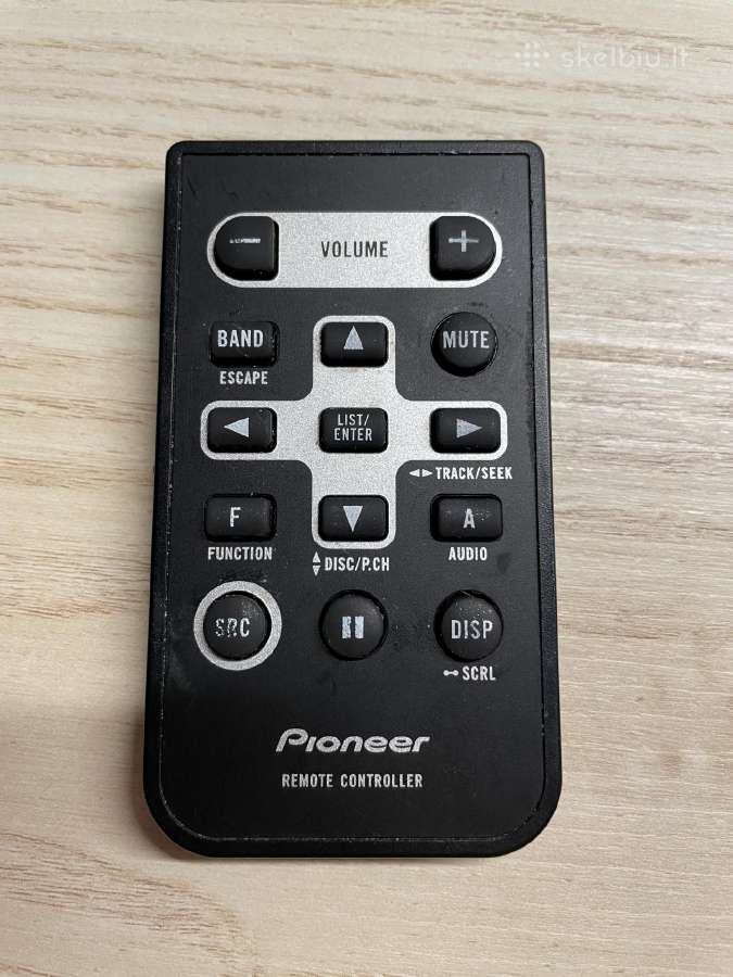 Pioneer automagnetolos pultelis