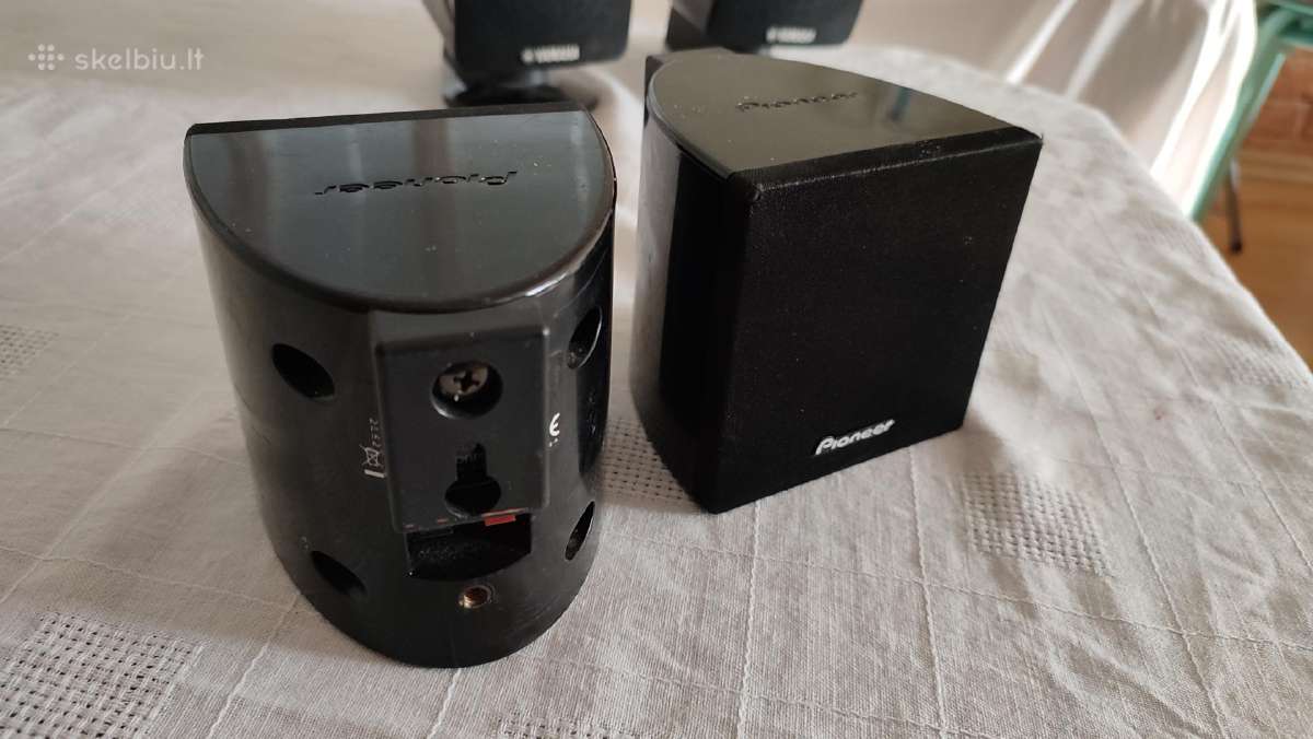 Koloneles pioneer ir yamaha