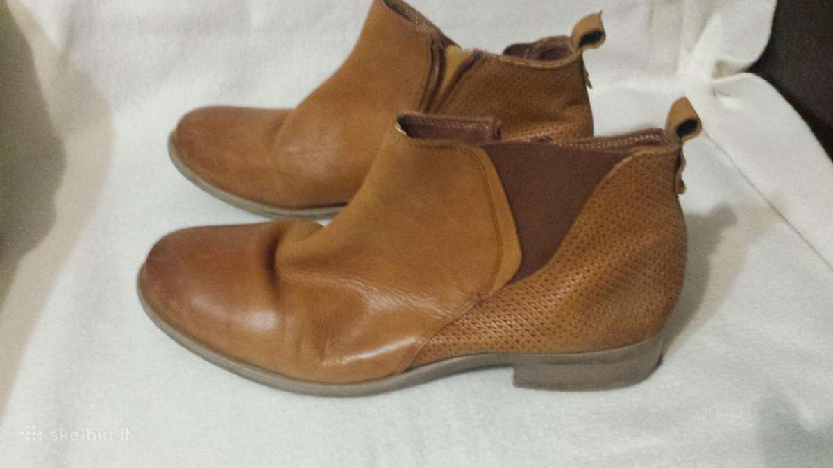 Colwood Firmos aulinukai.40-41 ? dydis.skaitykite!
