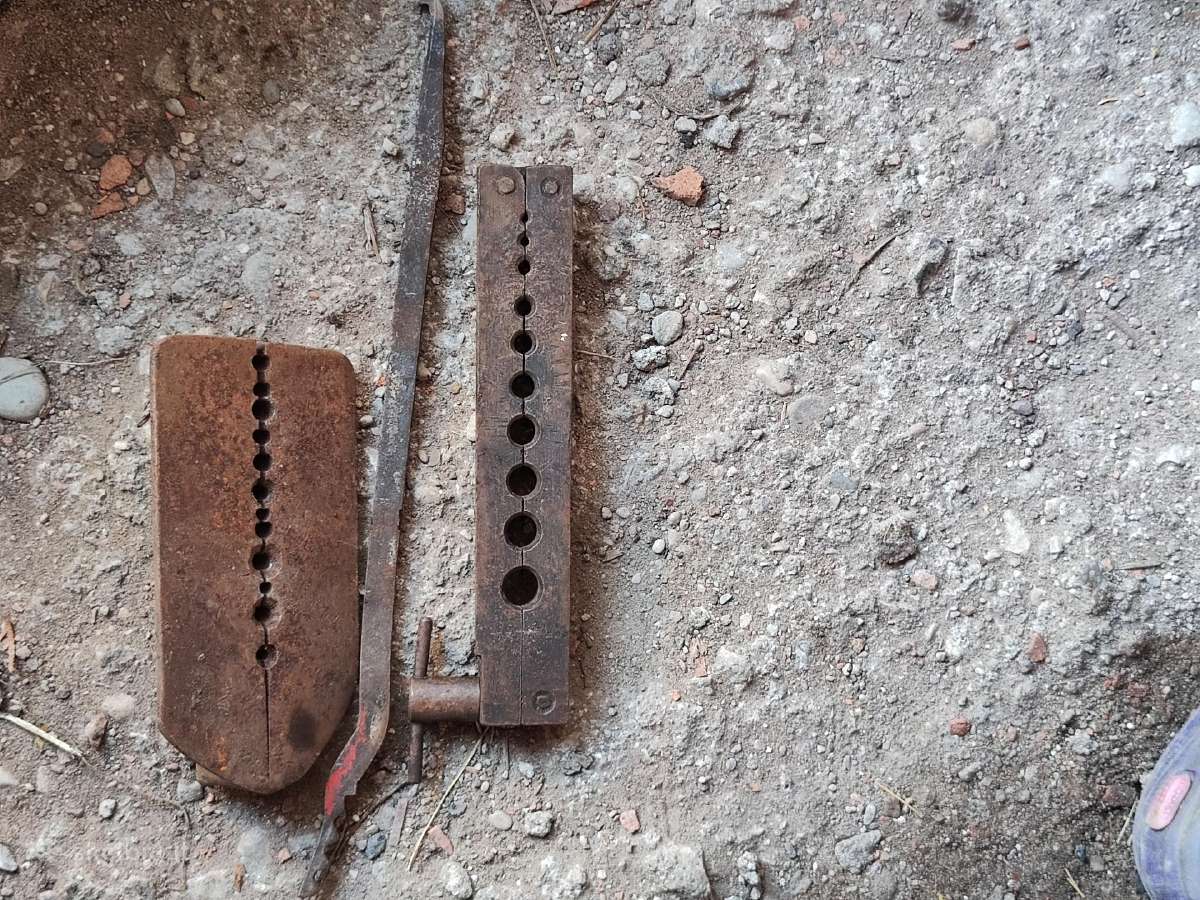 Metalo spaustuvės, garažo valymas - nuotraukos Nr. 2