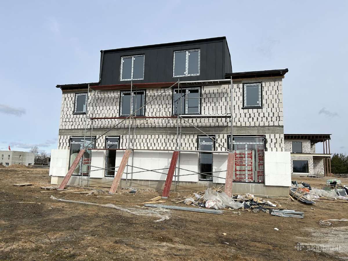 Statybininkai iesko darba - nuotraukos Nr. 21