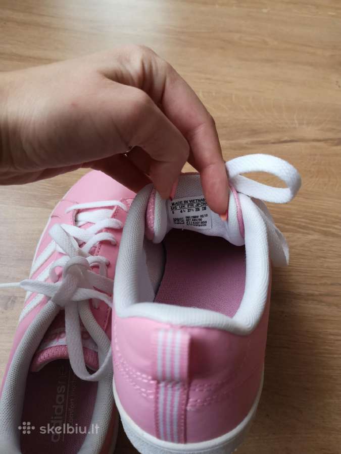 Adidas kedai - nuotraukos Nr. 3