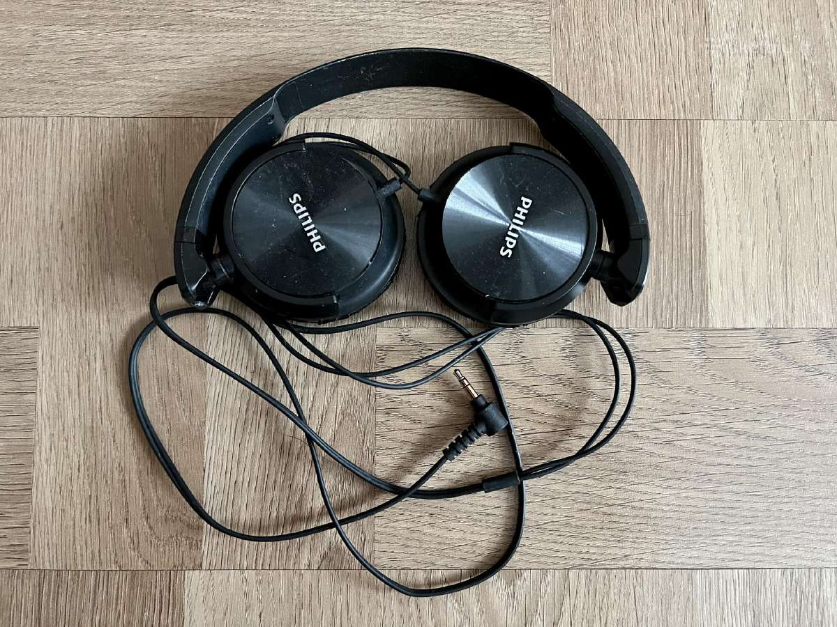 Philips, Jbl ausines