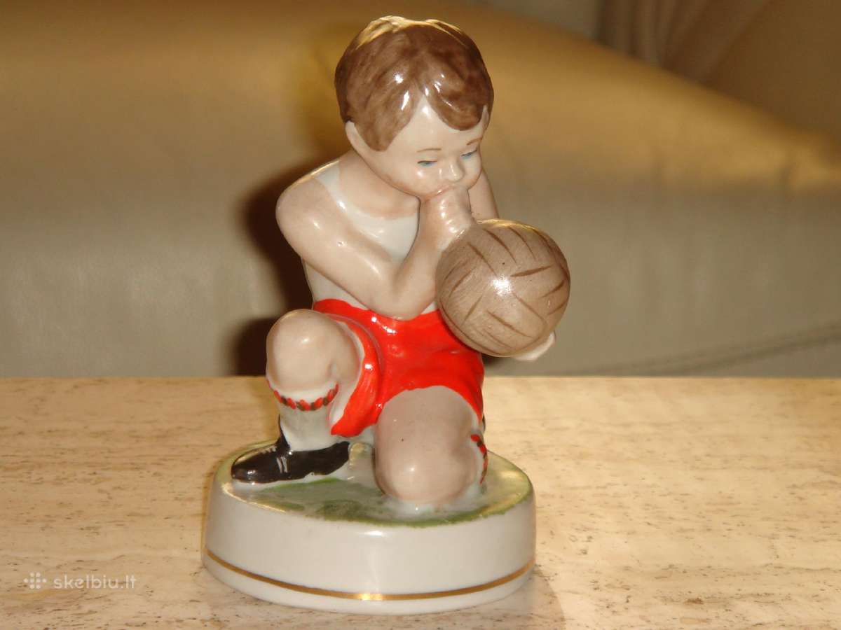 Tarybiniu laiku statulele