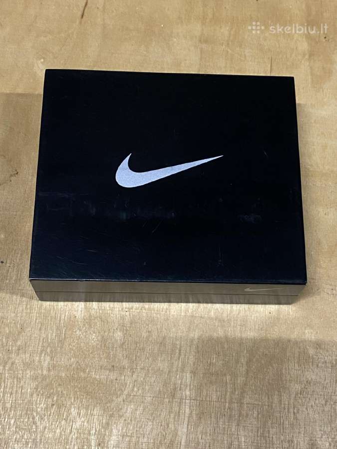 Originali dezute Nike su odiniu deklu viduje - nuotraukos Nr. 4