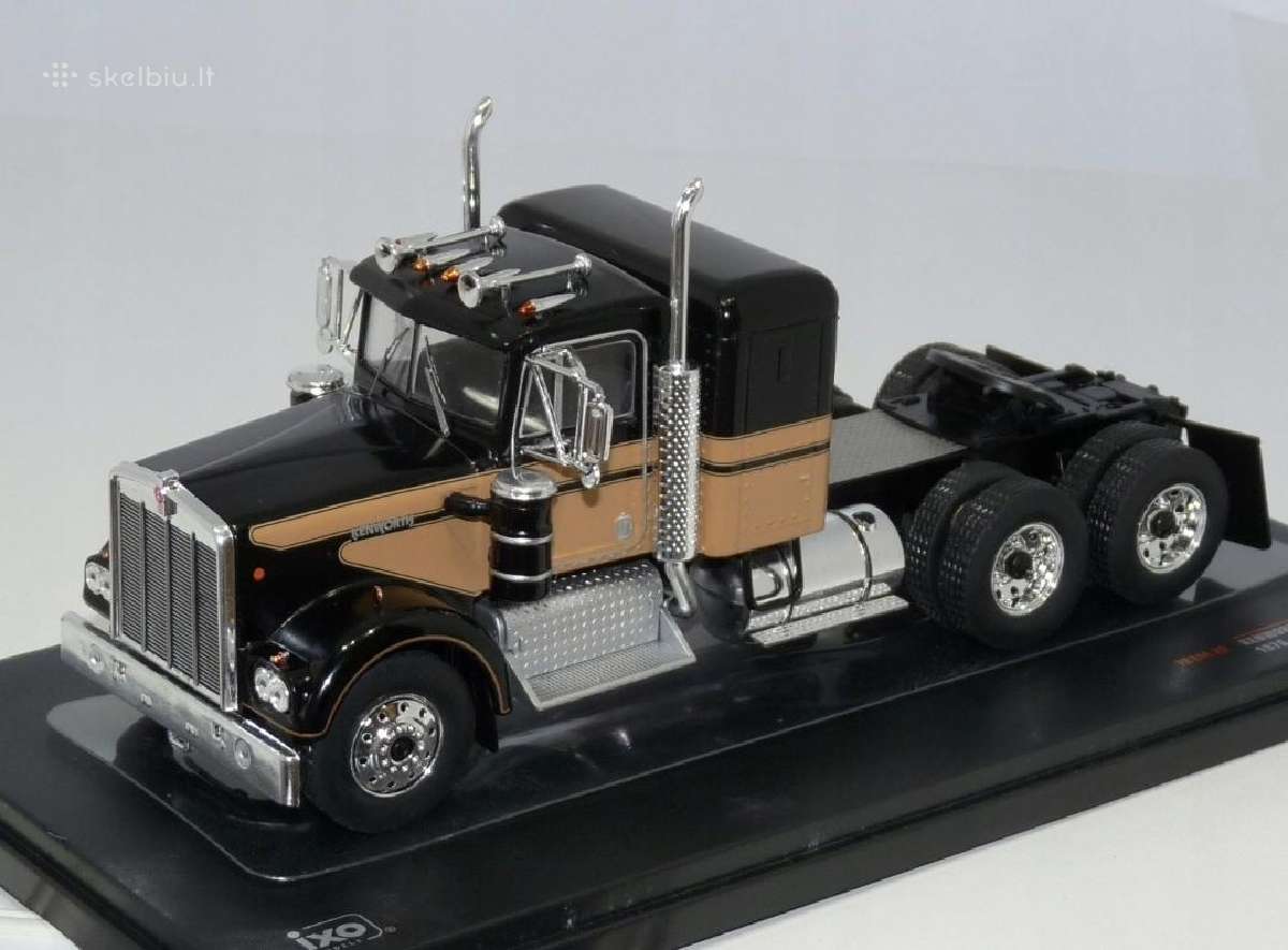 Kenworth W900