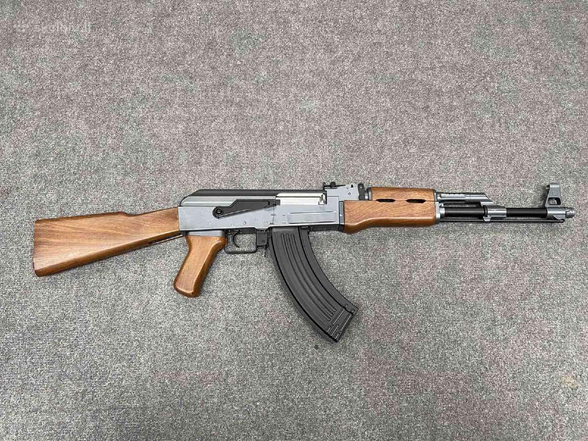 Airsoft Ak47 Žaidimui Paruoštas Komplektas Skelbiu.lt