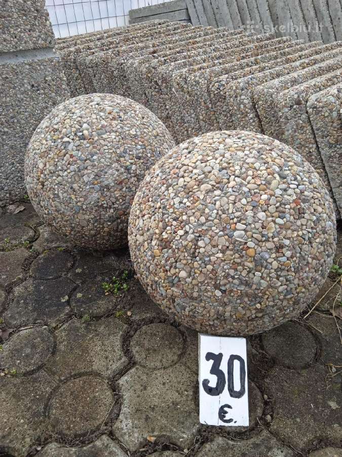 Parduodu lauko plyteles,betoninius stulpelius - nuotraukos Nr. 2