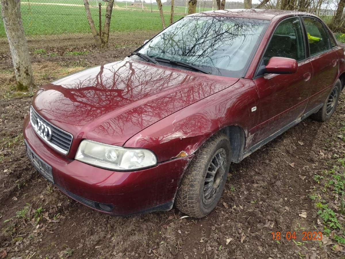 Audi A4,2000m.isardymui