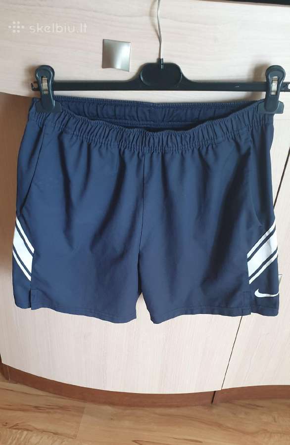Nike sortai M