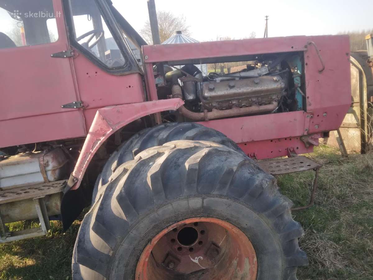 Traktorou T150k dalimis
