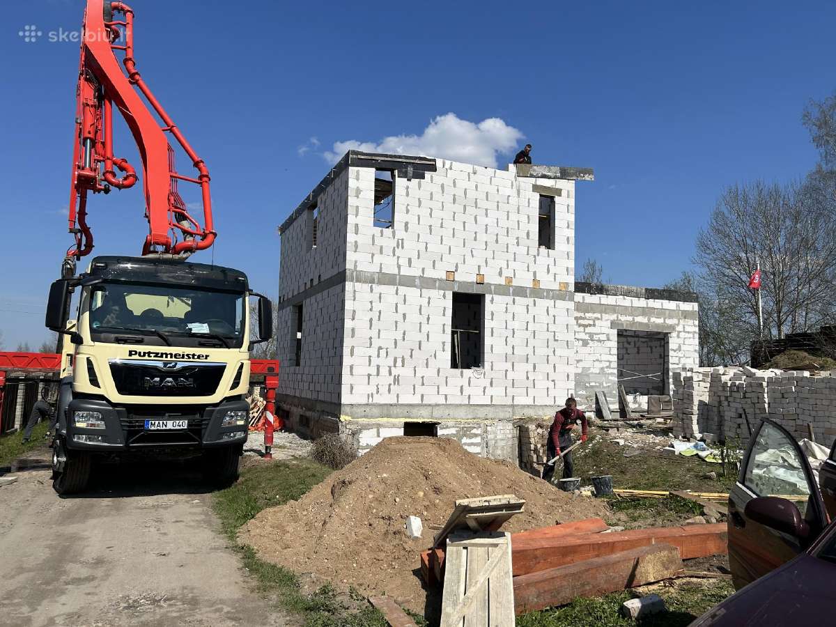 Statybininkai iesko darba - nuotraukos Nr. 17