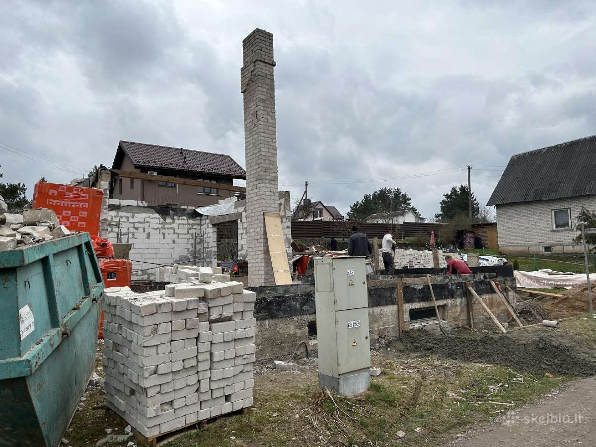 Statybininkai iesko darba - nuotraukos Nr. 19