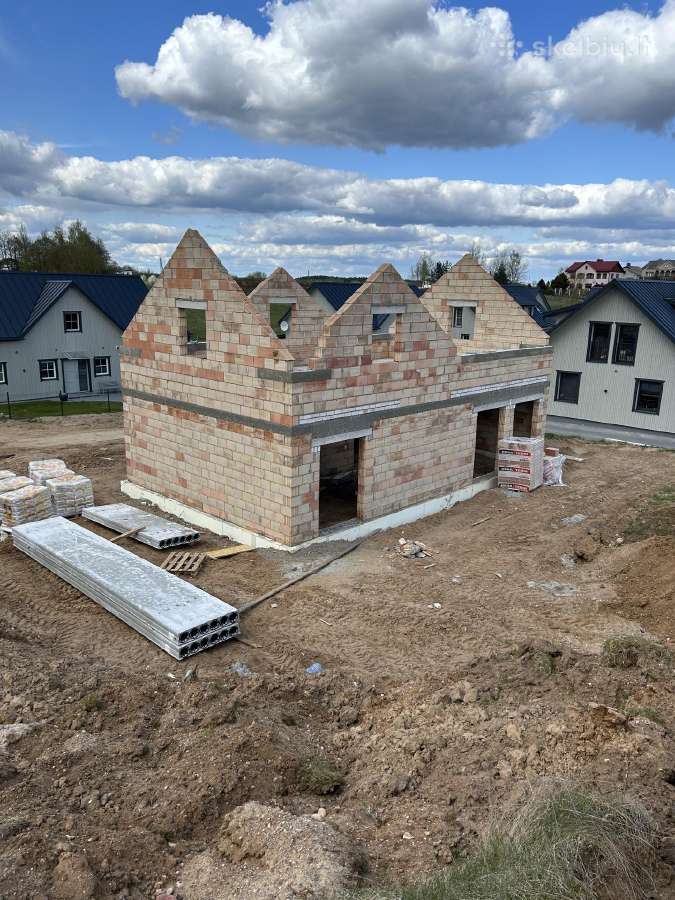 Statybininkai iesko darba - nuotraukos Nr. 14