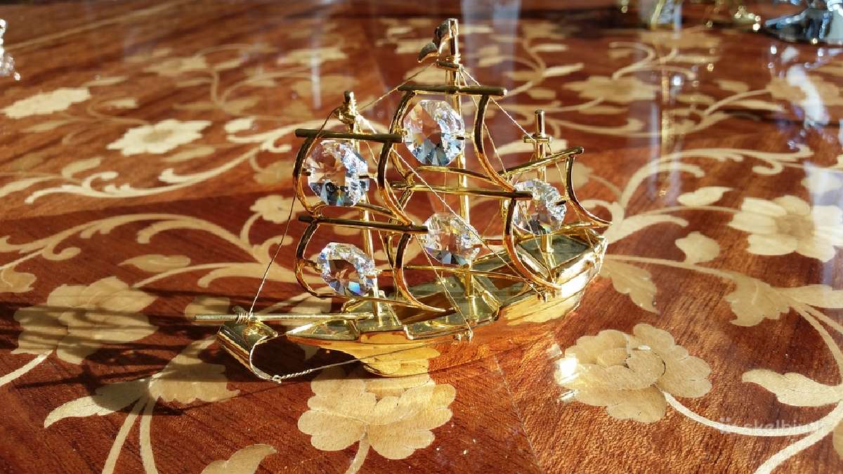 Miela smulkmena su Swarovski elementais