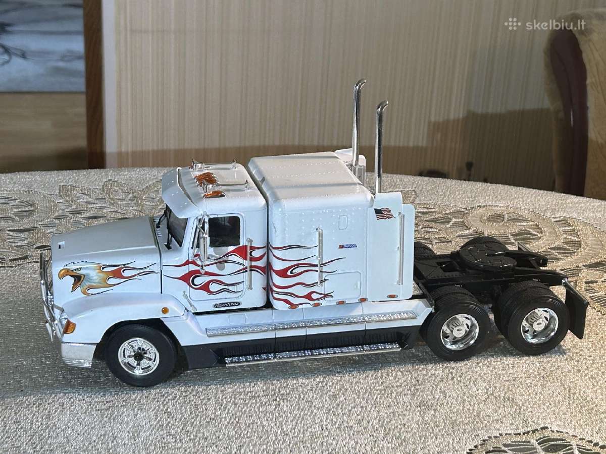 Parduodu modeli Freightliner Fld 120 Special - nuotraukos Nr. 6