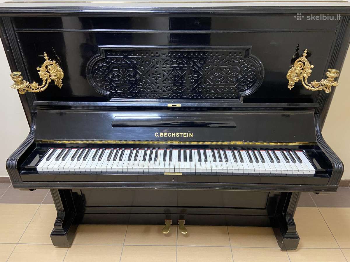 Parduodamas Koncertinis Pianinas C. Bechstein