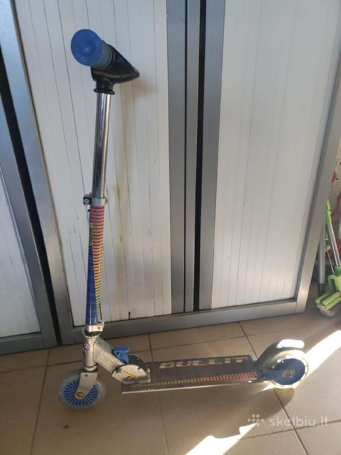 Vaikiškas paspirtukas