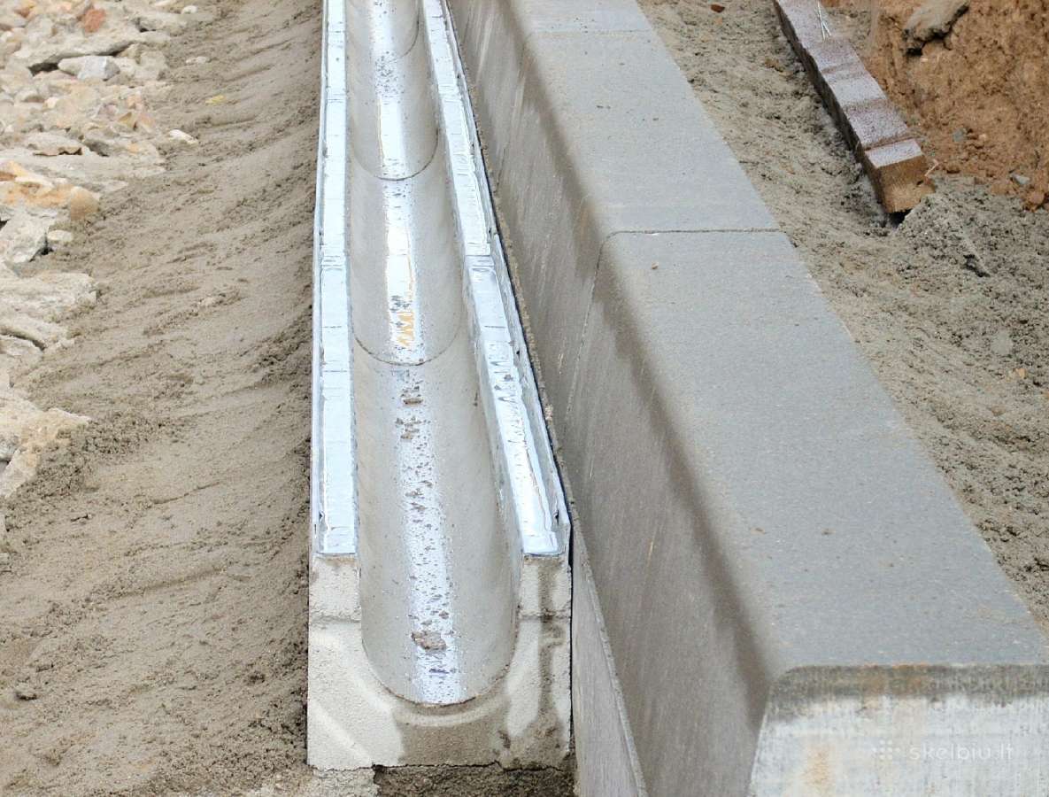 Vokiški betoniniai grindinio latakai su grotelėmis - nuotraukos Nr. 2