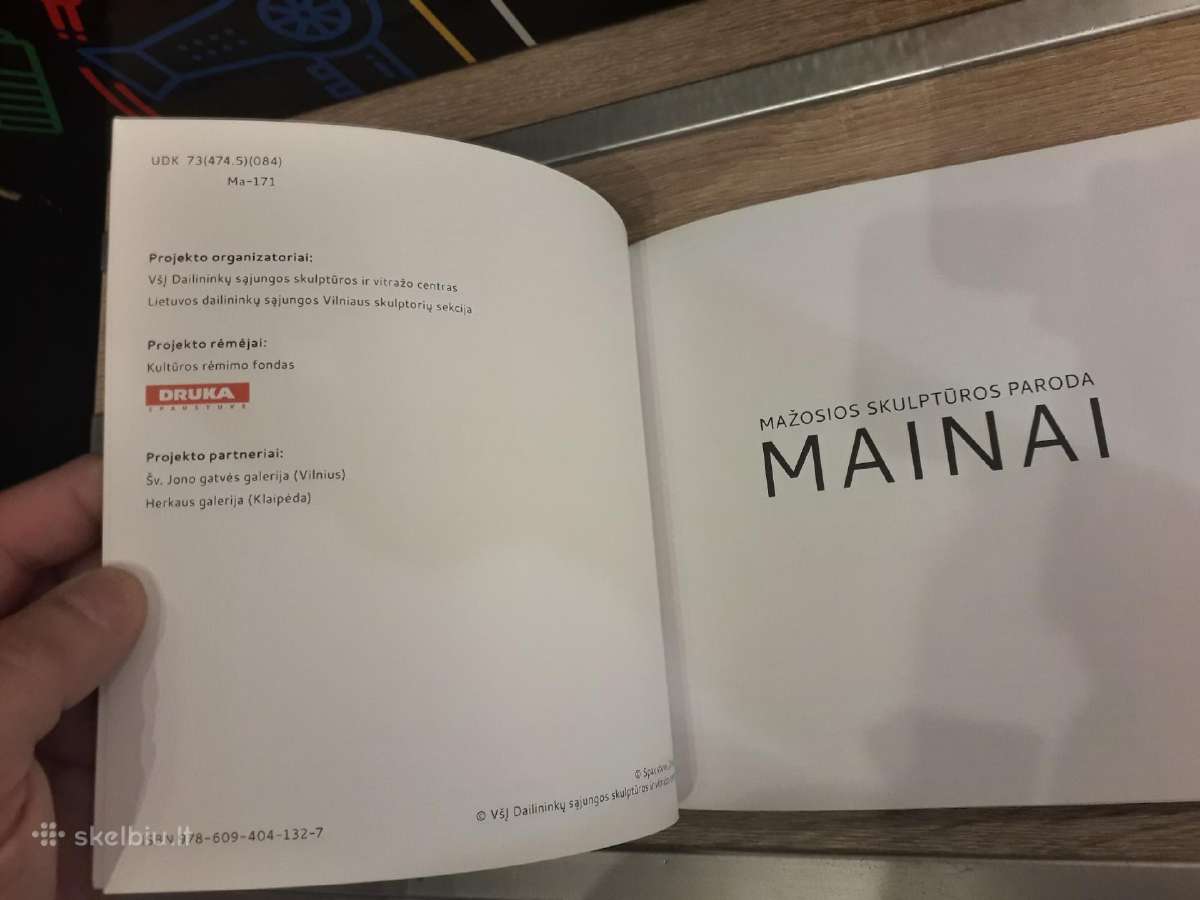 Mažosios skulptūros paroda "Mainai" 2012 metai - nuotraukos Nr. 3