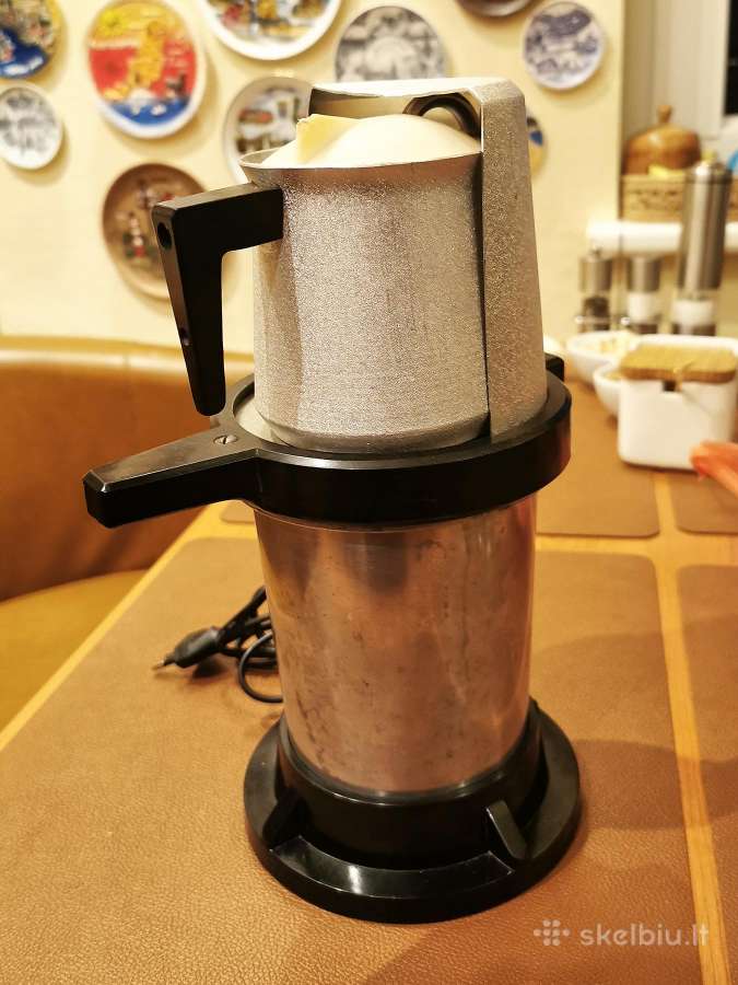 Sovietiniu laiku kavos aparatas