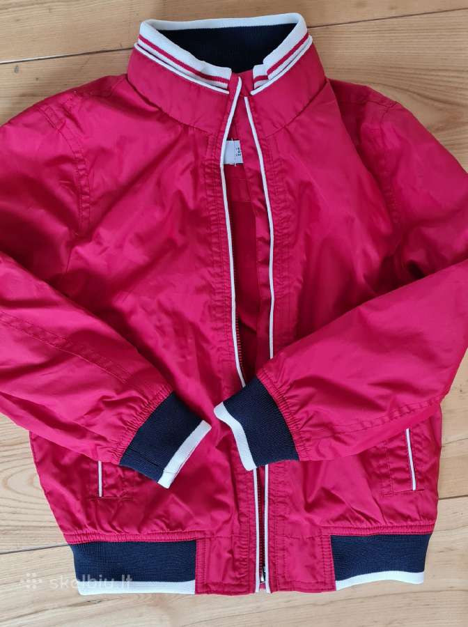 Nauja striukytė 4-5m berniukui