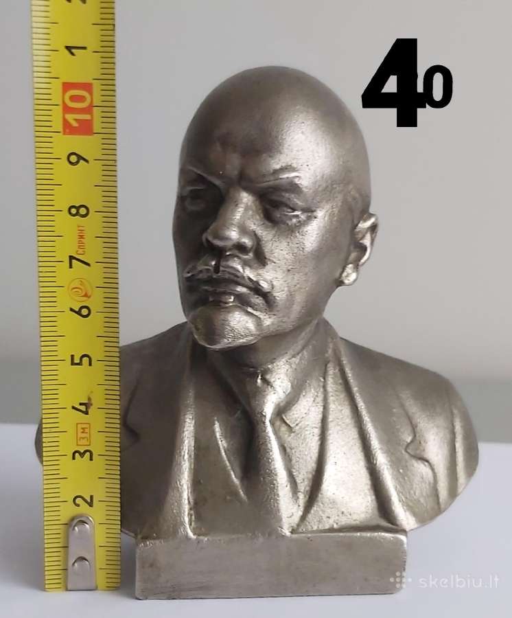 Biustai, biustas . Leninas .
