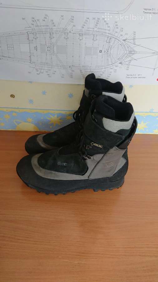 Crispi airborne skraidymo batai