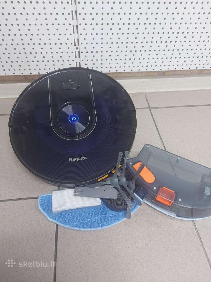 Siurblys robotas Bagotte Bg 800. Kaina 180€