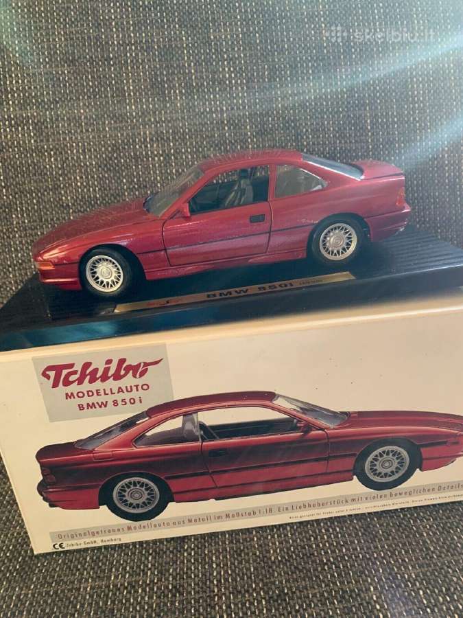 Bmw 8 modeliukas su dėžute 1:18