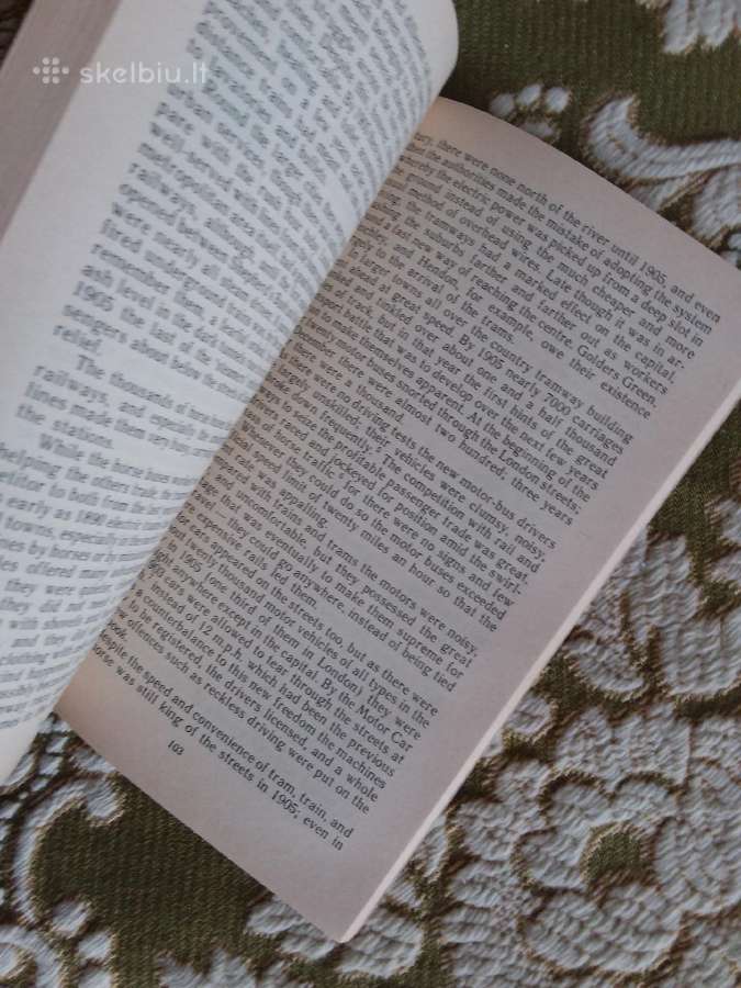 Town Life. Through the Ages, Peter Moss, 1987 m. - nuotraukos Nr. 2