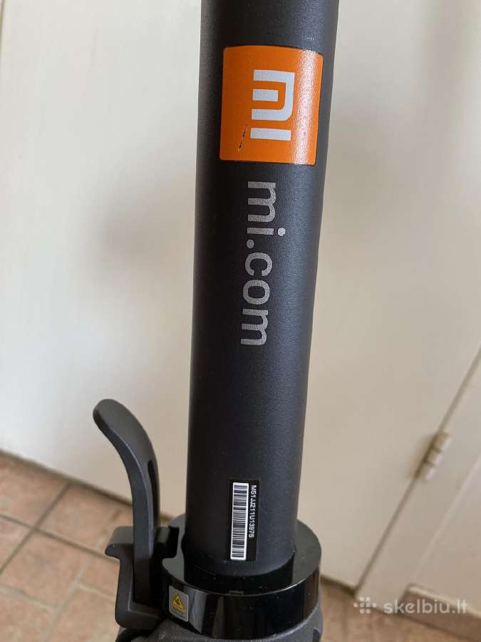 Parduodu beveik nenaudotą Mi Electric Scooter pro2 - nuotraukos Nr. 3