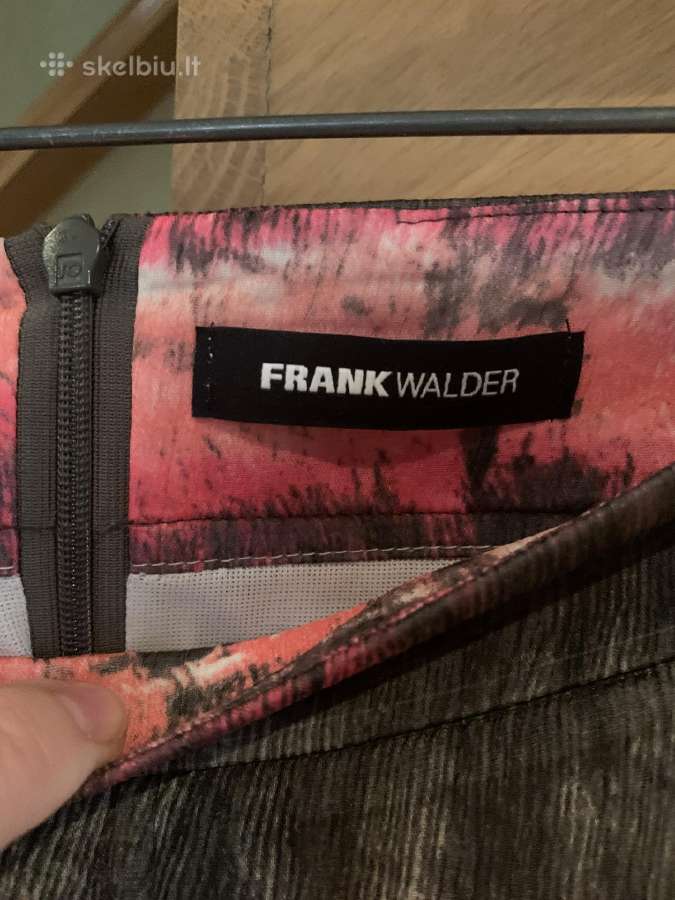 Margas Frank Walder kostiumėlis - nuotraukos Nr. 9