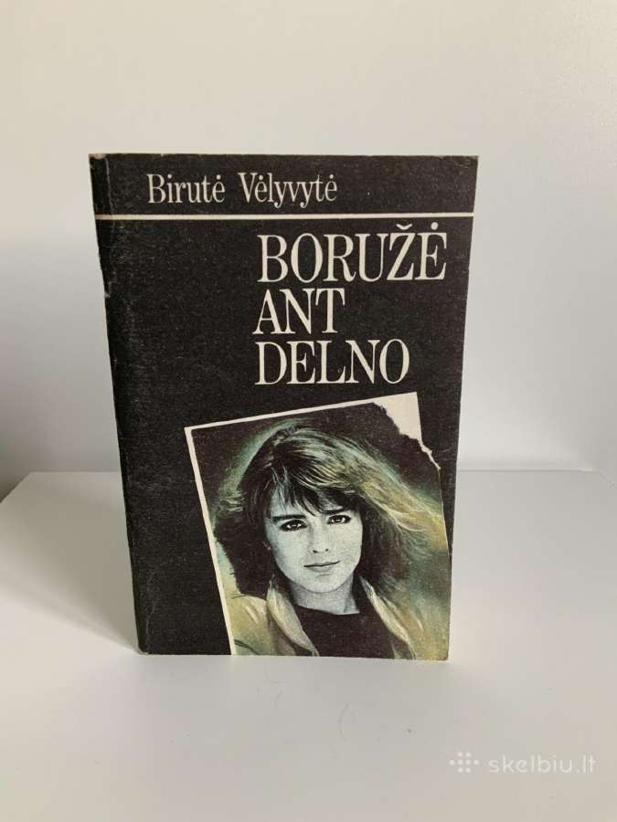 Knyga - Boružė ant delno