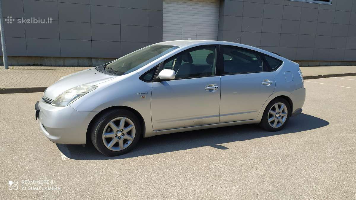 Toyota prius nuoma - nuotraukos Nr. 2