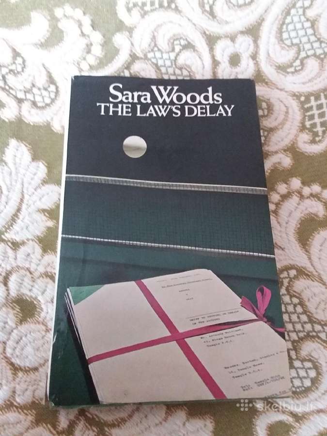 The Law's Delay Sara Woods 1977 m.