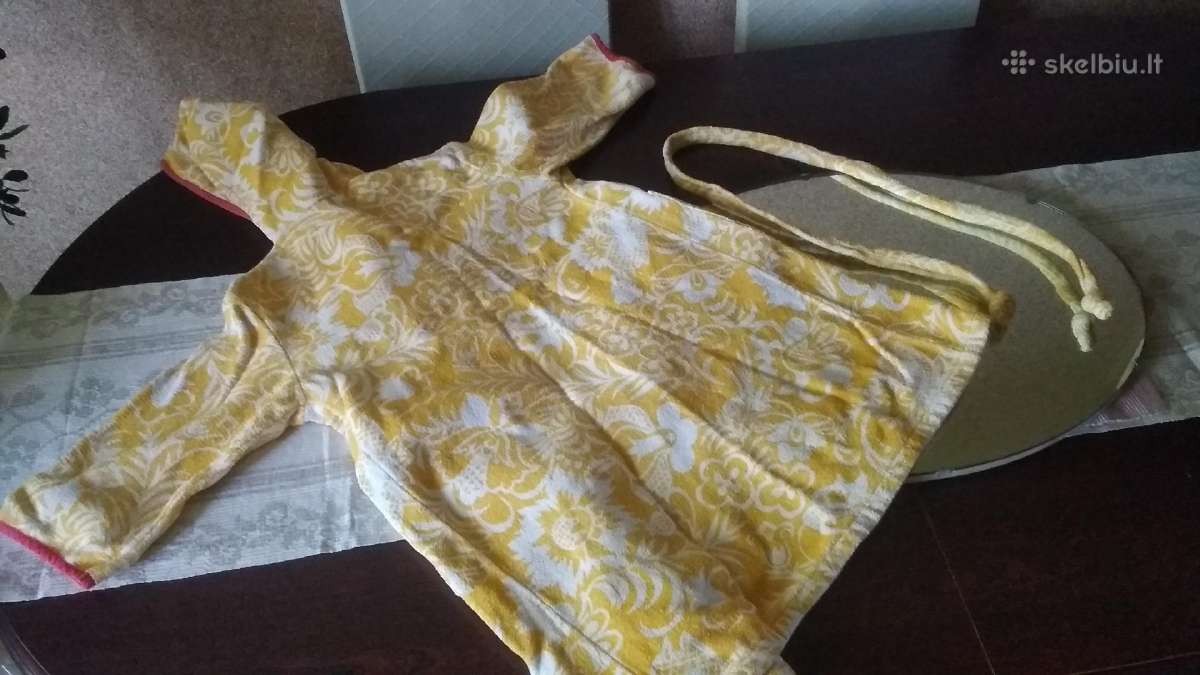 Parduodu vaikiska frotini chalata. Kaina: 5eur - nuotraukos Nr. 2