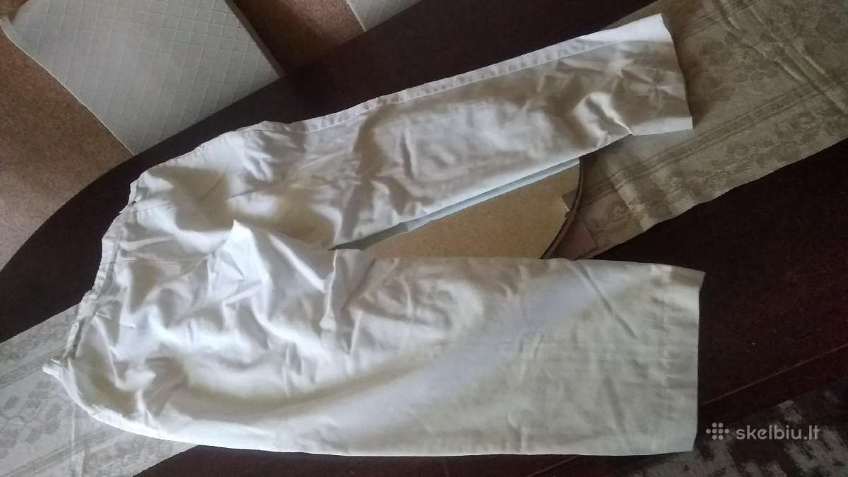 Parduodu baltas mediko kelnes. Kaina: 20 eur - nuotraukos Nr. 2