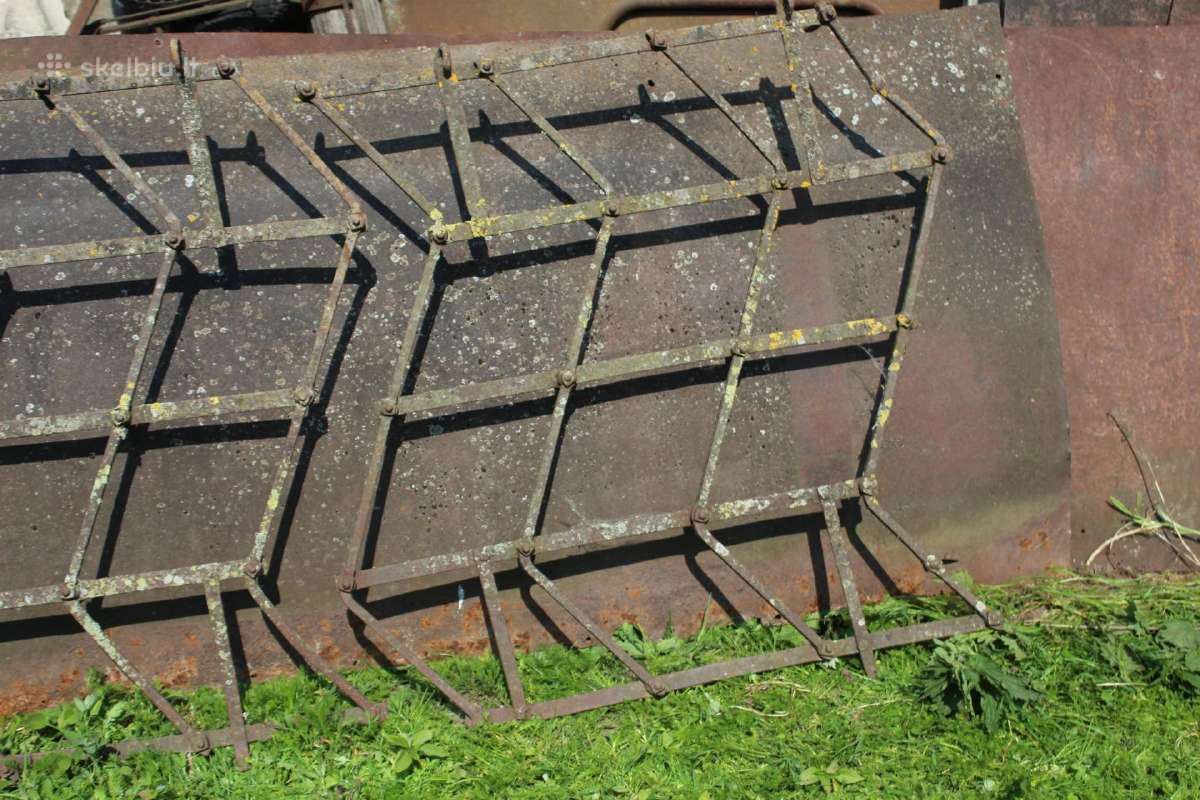 Senos akėčios metalinės didelės
