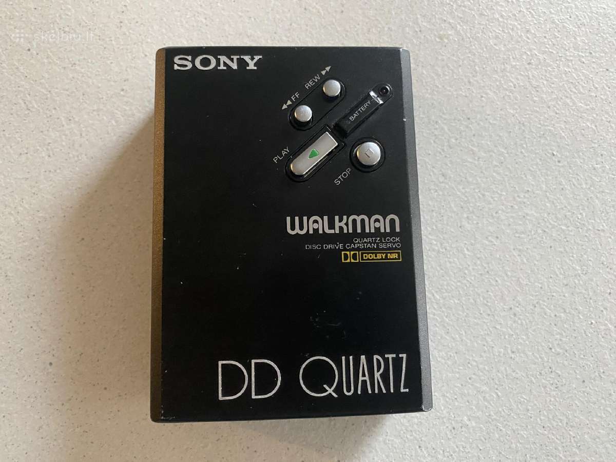 Sony Wm DdIII ausinukas