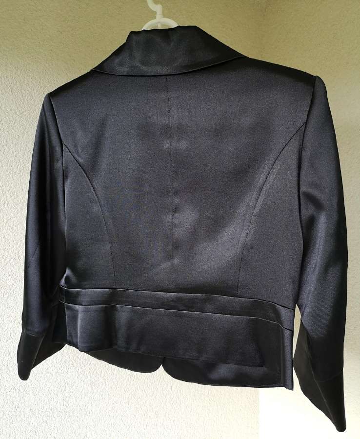 Atlasinė suknelė ir atlasinis bolero švarkas - nuotraukos Nr. 9