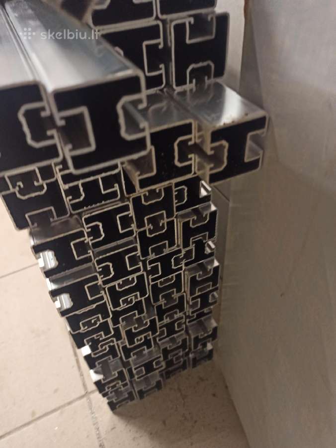 Konstrukcija saulės elektrinėms montuoti