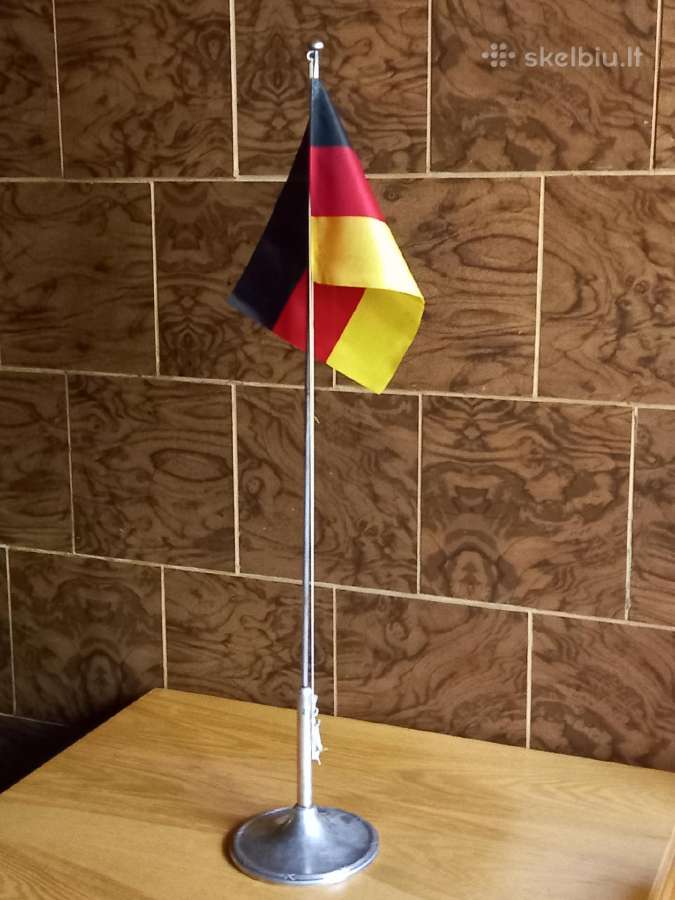 Senas Stalinis stovas veliavai