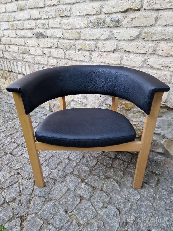 Vintažinis mid century ąžuolinis-odinis fotelis