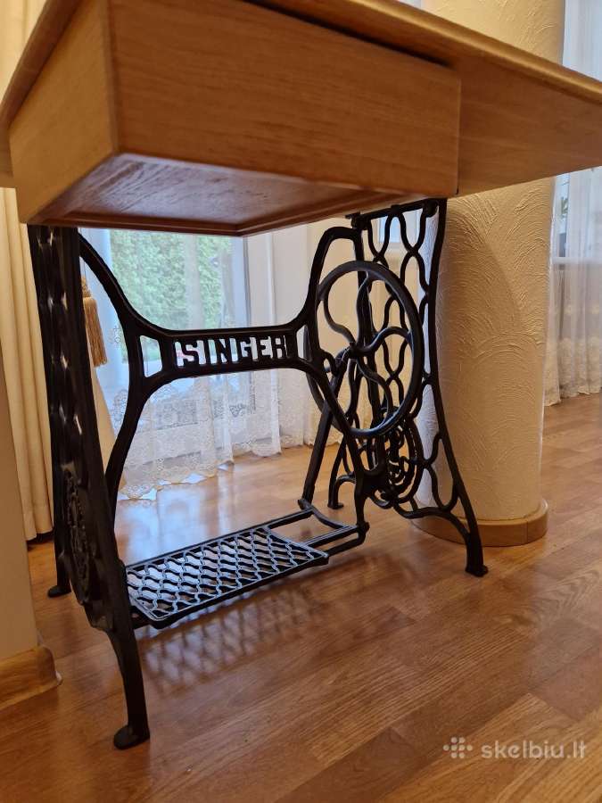 Kompiuterio stalas ir kaltinė kėdė komplekte - nuotraukos Nr. 2