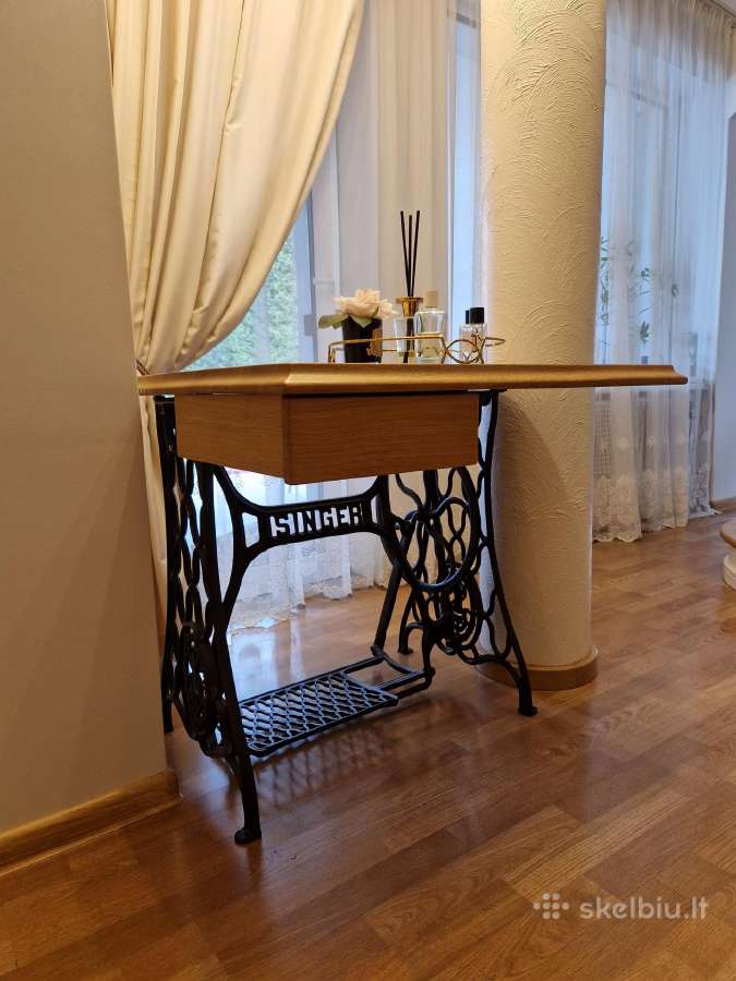 Kompiuterio stalas ir kaltinė kėdė komplekte - nuotraukos Nr. 4